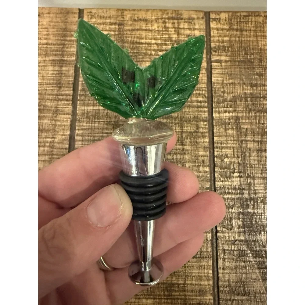 Blown Glass Holiday Holly Berries Bottle Stopper Christmas Beautiful Glass‎ Art